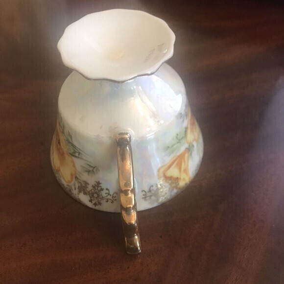 August Poppy Footed Tea Cup Iridescent Finish with Gold‎ Trim - Picture 3 of 6